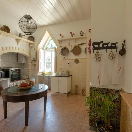 Dona Amélia Ostello Abrantes