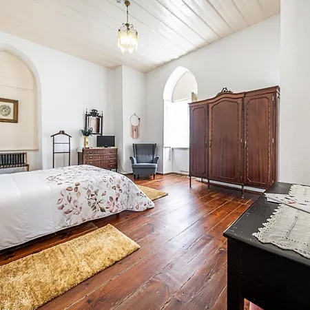 Dona Amélia Ostello Abrantes